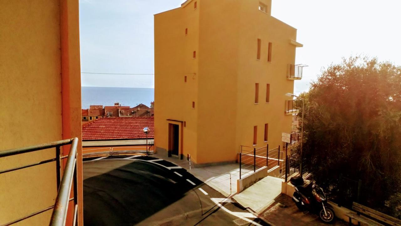 Casa Di Claude Con Posto Auto Leilighet Finale Ligure Eksteriør bilde