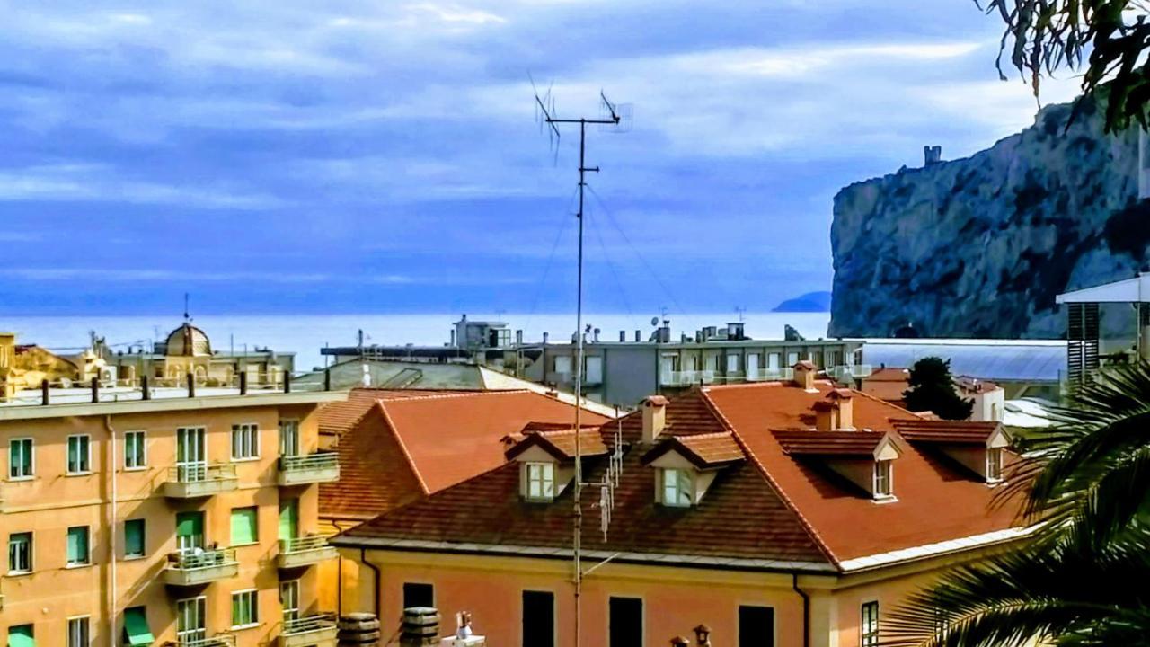 Casa Di Claude Con Posto Auto Leilighet Finale Ligure Eksteriør bilde