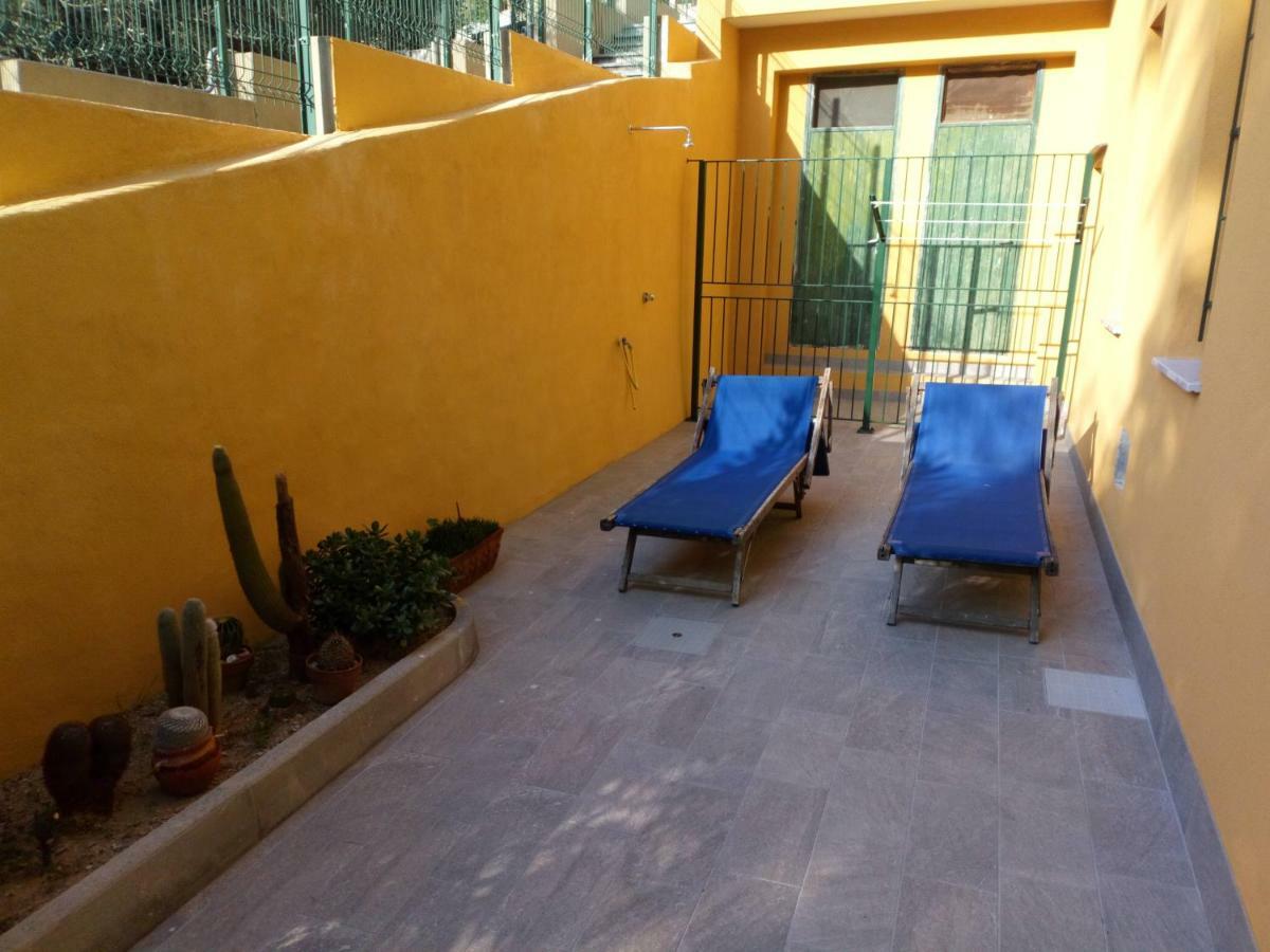 Casa Di Claude Con Posto Auto Leilighet Finale Ligure Eksteriør bilde
