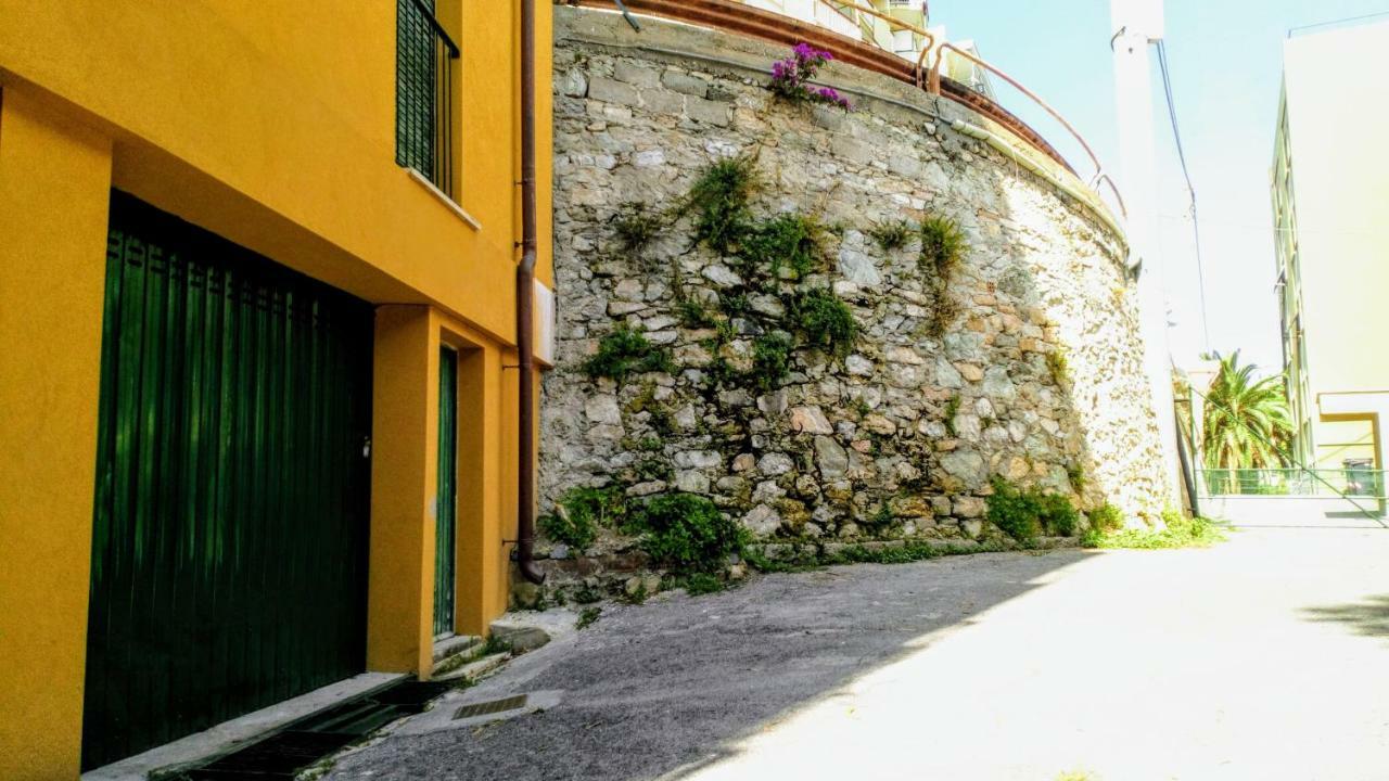 Casa Di Claude Con Posto Auto Leilighet Finale Ligure Eksteriør bilde