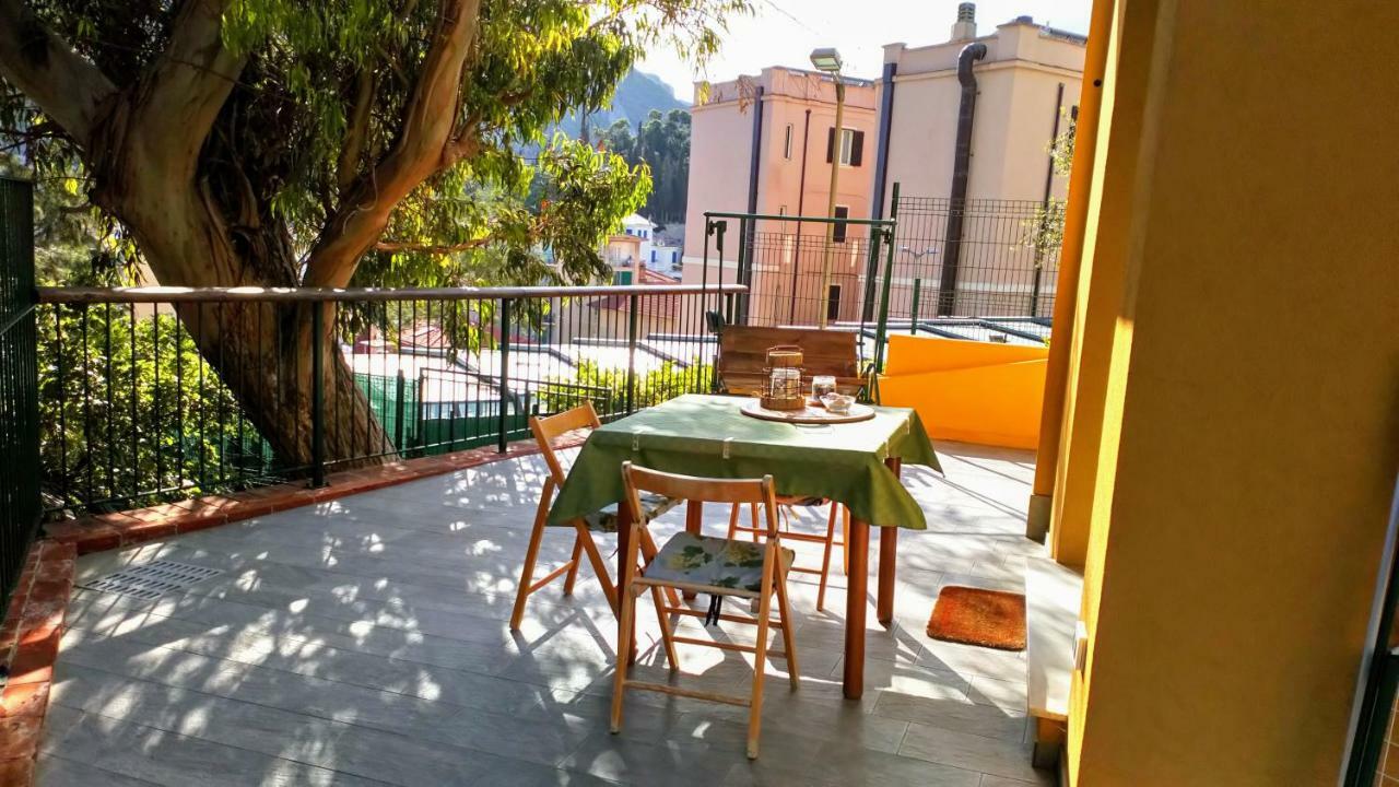 Casa Di Claude Con Posto Auto Leilighet Finale Ligure Eksteriør bilde