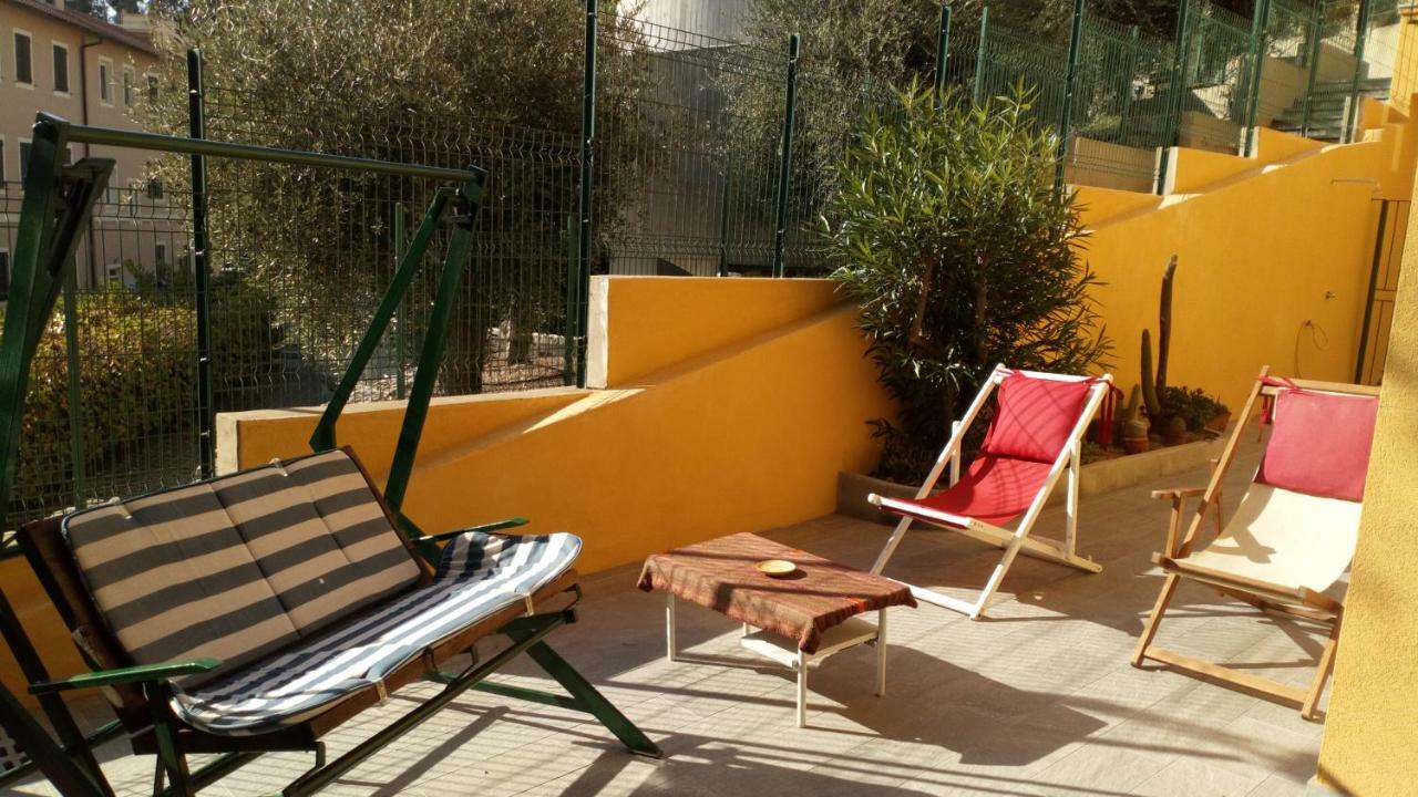 Casa Di Claude Con Posto Auto Leilighet Finale Ligure Eksteriør bilde